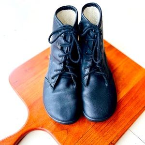 Vivo Barefoot Gobi Hi Black Leather Boots